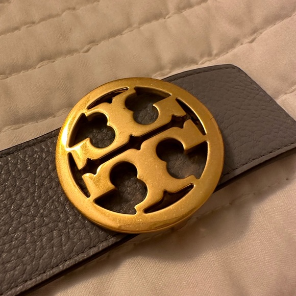 COPY - Tory Burch Reversible Logo WIDE 1 1/2" Belt Blue Blue Beige Cloud Blue L… - Picture 6 of 10